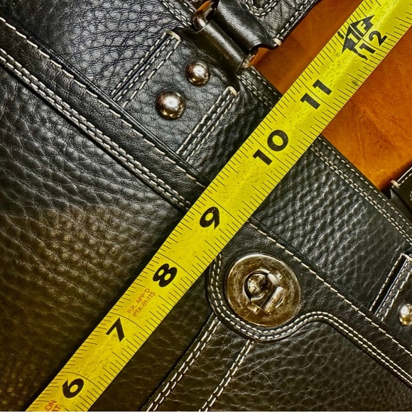 Coach Vintage 2009 Woman’s Black Leather Tote Bag - Picture 7 of 9